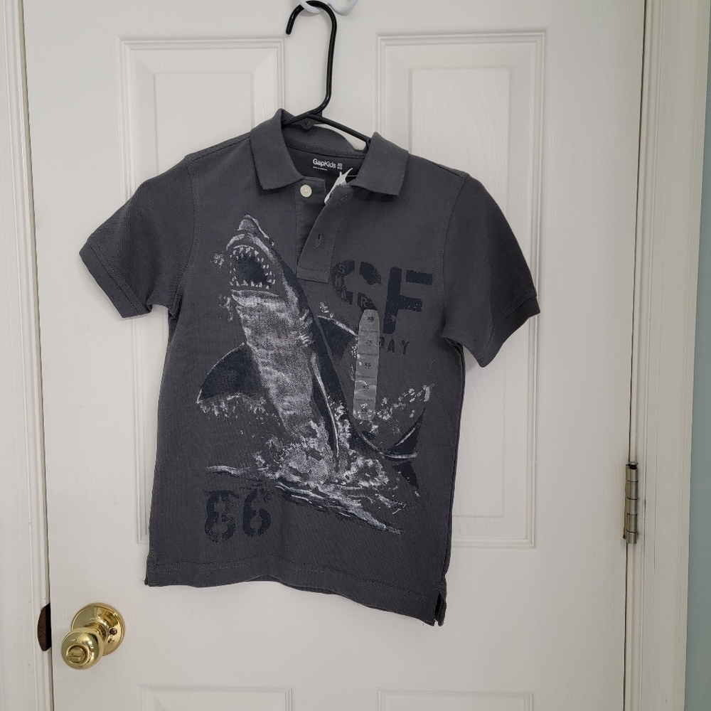 Boys Gap Size 5-6 SF gray Bay collared shirt